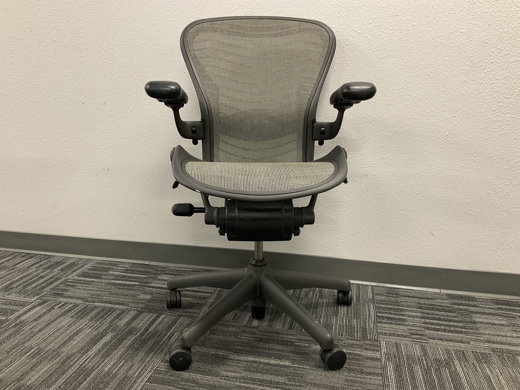Aeron Chair Size B