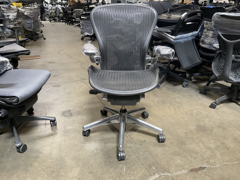 Aeron Chair Size B Posture-Fit