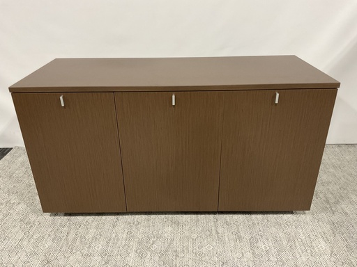 [8180] 3 Door Credenza