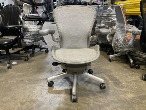[8687] Aeron Chair Size B Posture-Fit